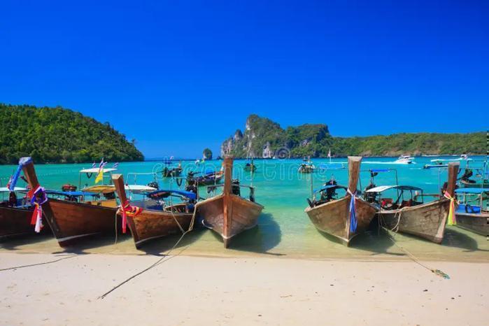  Phuket & Phi Phi Island in Far East / Thailand, image_3