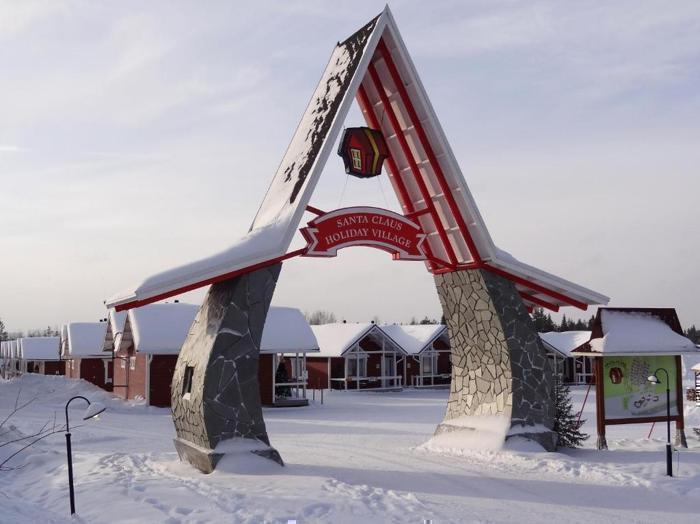  Santa Claus Holiday Village in Europe / Finland, image_2