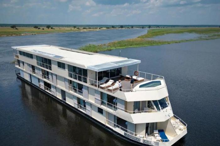  Zambezi Queen Safari Boat in Africa / Namibia, image_1