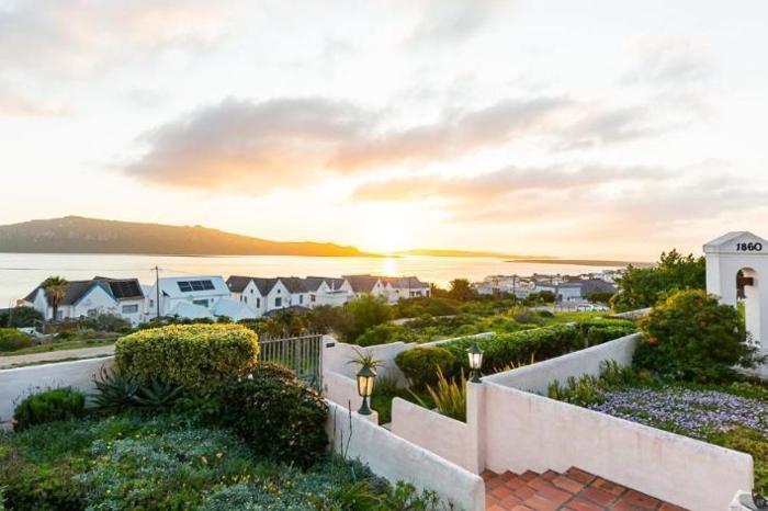  Farmhouse Hotel Langebaan in South Africa / Western Cape, image_1