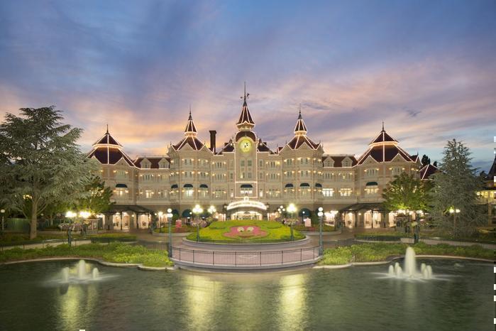 Disney's Hotel Disneyland in Europe / France, image_2