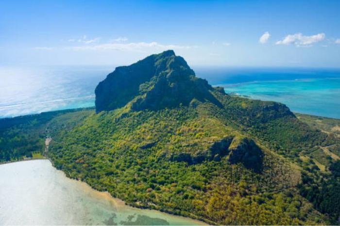 Le Morne Mountain Hike- Mauritius Adventure in IOI / Mauritius, image_2